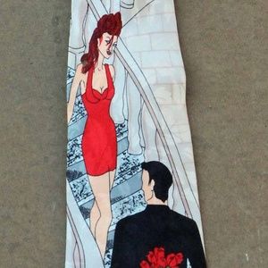 Nicole Miller  Vintage Lovers Themed Tie